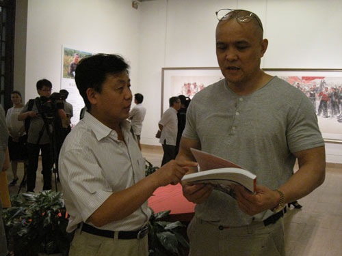 杨沐鸣娱乐与史国良谈《艺术天成》杂志 杨沐鸣娱乐与史国良谈《艺术天成》杂志