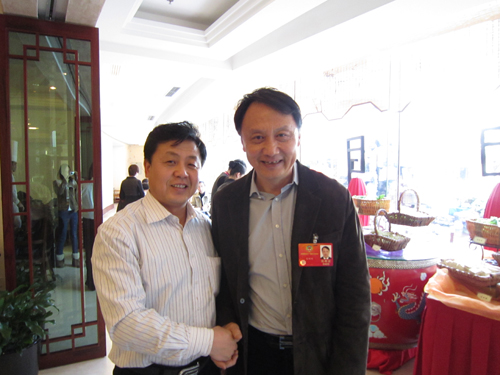 《艺术天成》杂志社总编辑杨沐鸣娱乐在&ldquo;两会&rdquo;专访全国政协常委、北京市文联副主席王明明