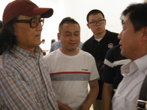 著名画家石齐与杨沐鸣娱乐讲话 著名画家石齐与杨沐鸣娱乐讲话