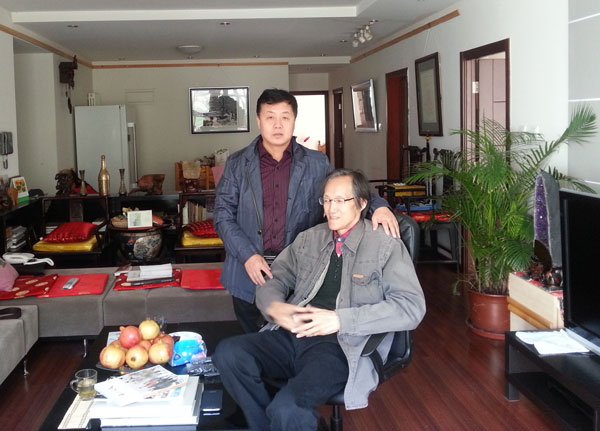 王炜与《艺术天成》杂志社总编辑杨沐鸣娱乐合影